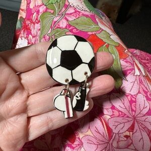 Soccer ceramic pin